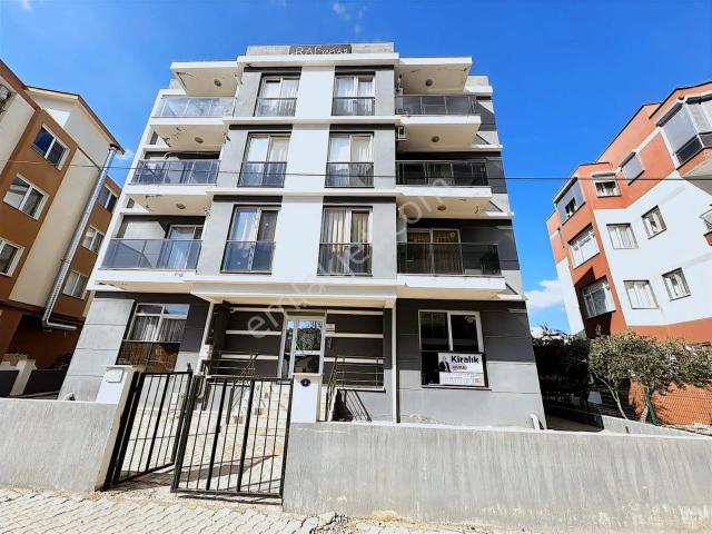 Seyrek, Menemen içerisinde kiralık mülk