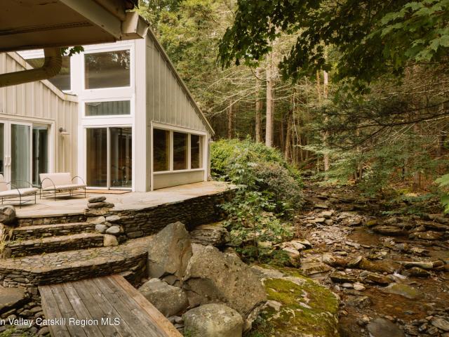House for sale in Bearsville, New York