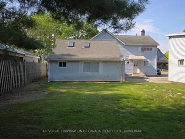 House for sale in Ontario