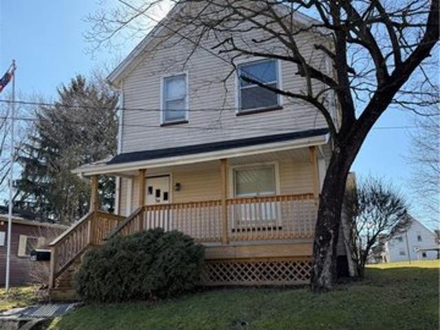 House for sale in Struthers, Ohio