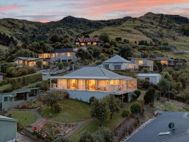 House for sale in Little Akaloa, Canterbury