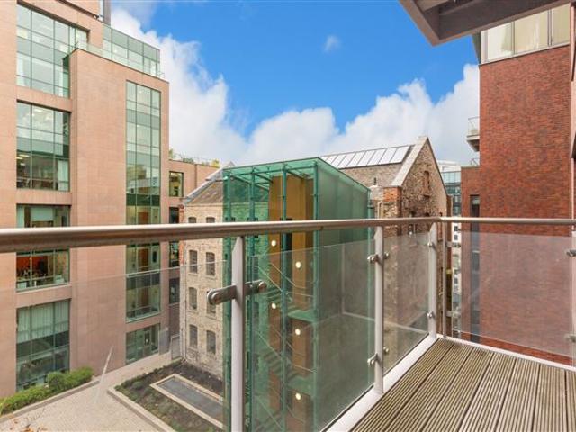 Apartment for sale in Bluebell, North Tipperary