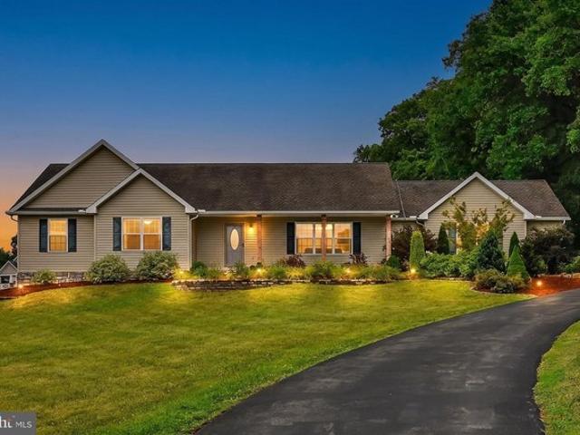 House for sale in Pine Grove, Pennsylvania
