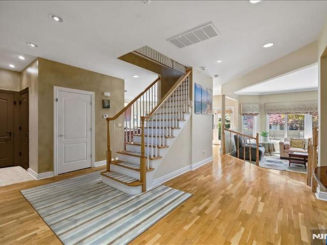 House for sale in Englewood Cliffs, New Jersey