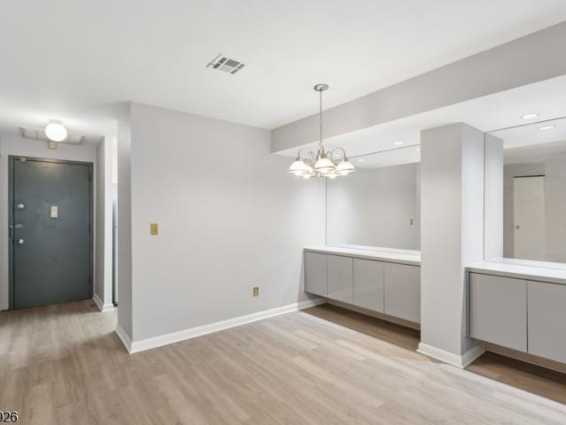 Condo for sale in Rahway, New Jersey