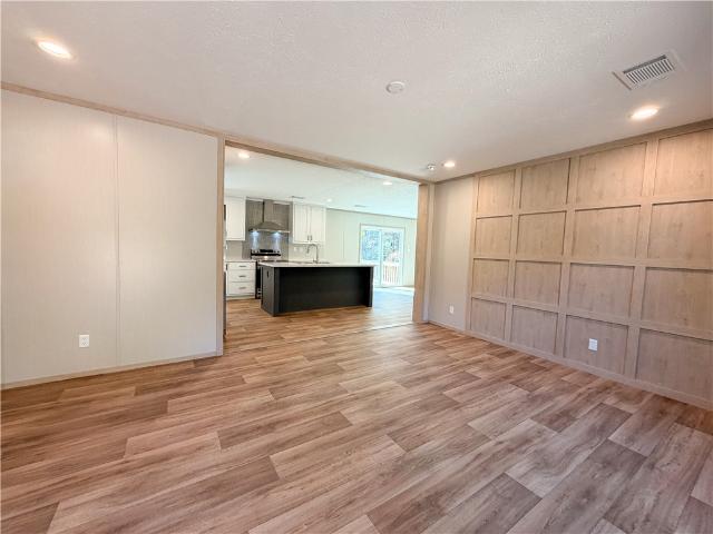 House for sale in Lake Secession, Iva