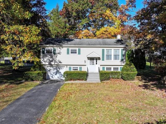 House for sale in Crescent Village Apartments, Town of Clifton Park