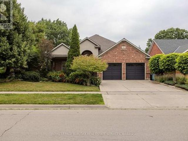 House for sale in Ancaster, Ontario