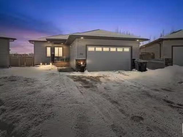 House for sale in Stony Plain, Alberta