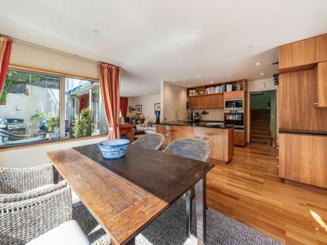 House for sale in Days Bay, Wellington