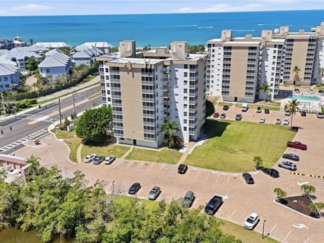 Condo for sale in Bonita Springs, Florida