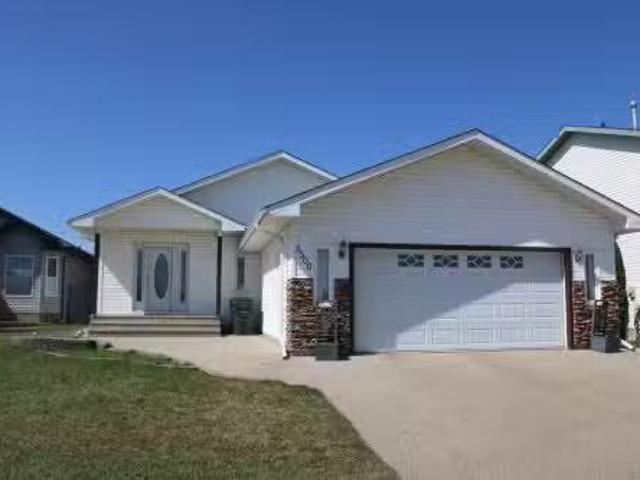 House for sale in Stony Plain, Alberta