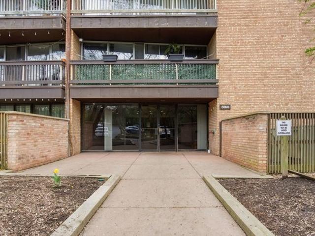 Condo for sale in Lisle, Illinois