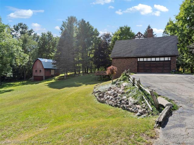 House for sale in Oxford, Michigan