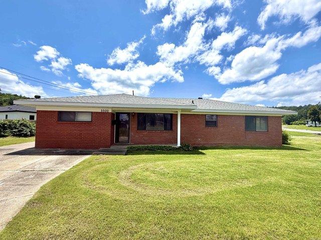 House for sale in Ark