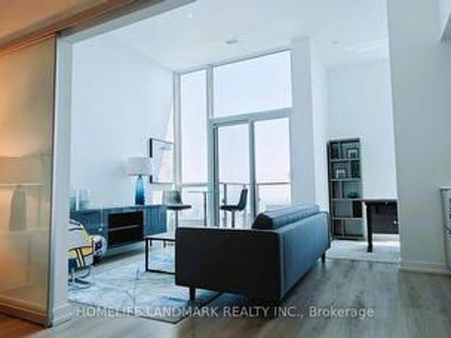 Condo for sale in Toronto Centre, Toronto