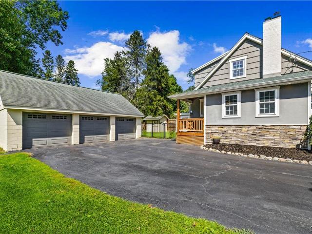 House for sale in Oneida, New York