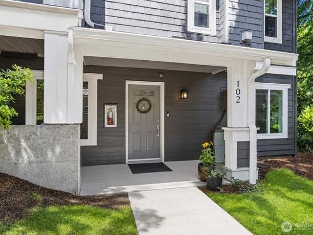 Condo for sale in Bellevue, King County