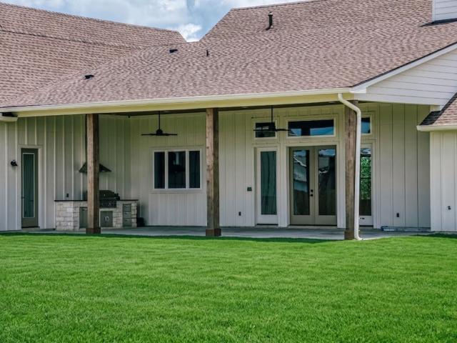 House for sale in Chappell Hill, Texas