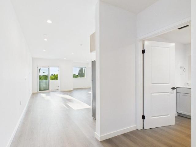 Apartment for rent in Mission Hills Neighborhood Council District, Canoga Park