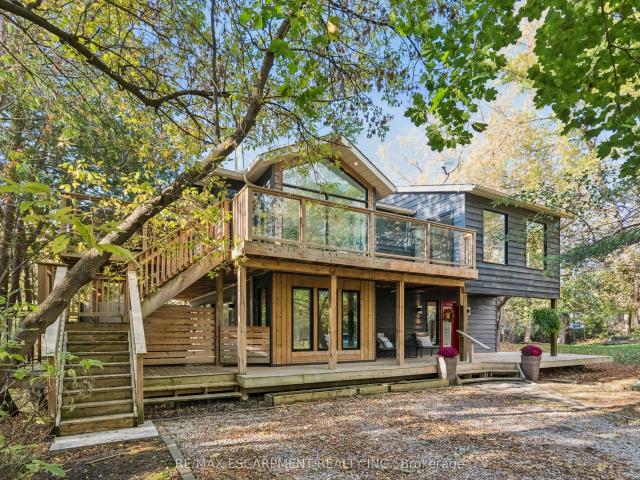 Cabin for sale in Wellington, Ontario