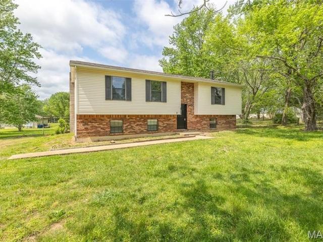 House for sale in Poplar Bluff, Missouri