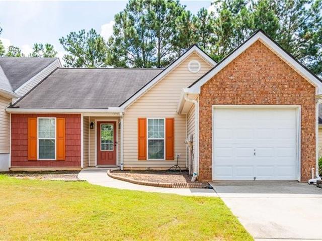 Townhouse for sale in Union City, Georgia
