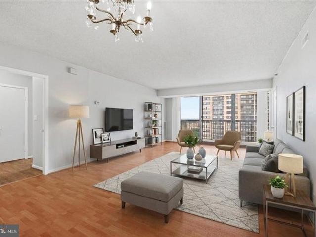 Condo for sale in Falls Church, Virginia