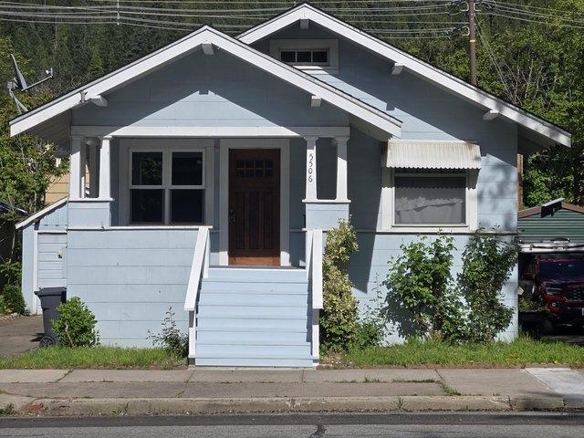 House for sale in Dunsmuir, California