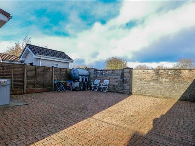 Detached House for sale in Athenry, Connacht