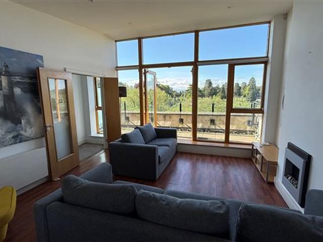 Duplex for sale in Bluebell, North Tipperary