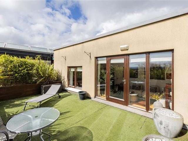 Flat for sale in Bluebell, North Tipperary