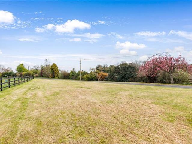 Detached House for sale