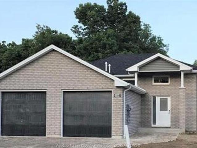 House for sale in Essex, Ontario