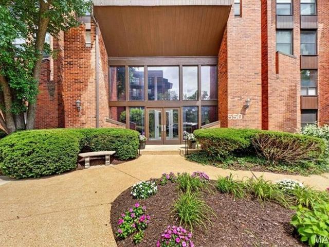 Condo for sale in Saint Louis, Missouri