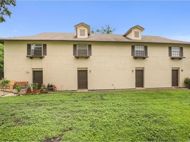 House for sale in Universal City, Texas