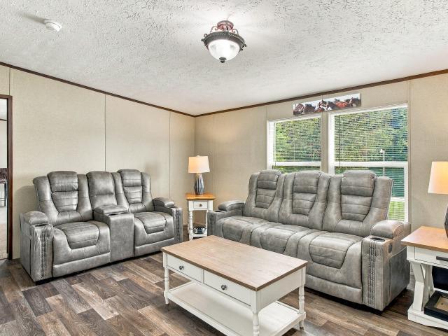 House for sale in Granite, Clinton