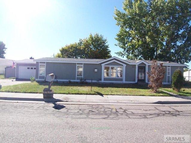 House for sale in Bingham, Idaho