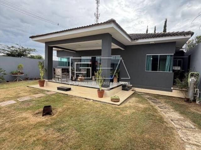 Casa venda em Região Geográfica Imediata de Águas Lindas de Goiás, Região Integrada de Desenvolvimento do Distrito Federal e Entorno