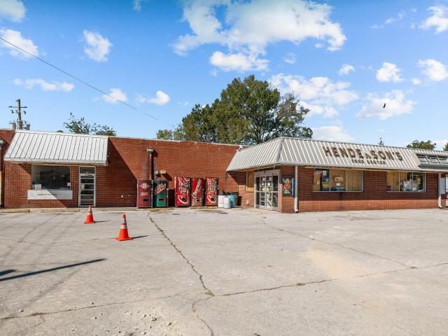 Commercial for sale in Kinston, North Carolina