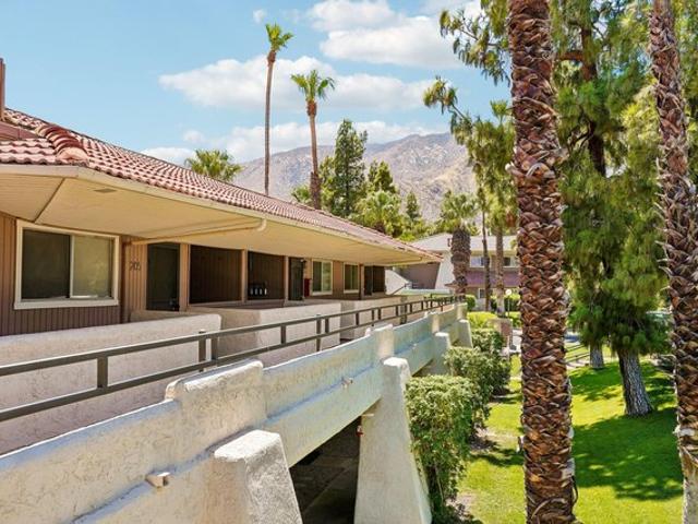 Condo for sale in Palm Springs, California