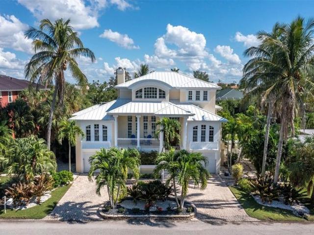 House for sale in Whitney Beach, Longboat Key
