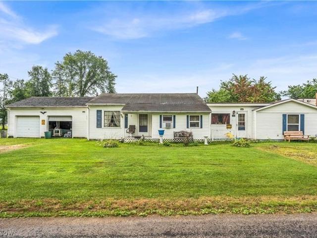 House for sale in Jefferson, Ohio