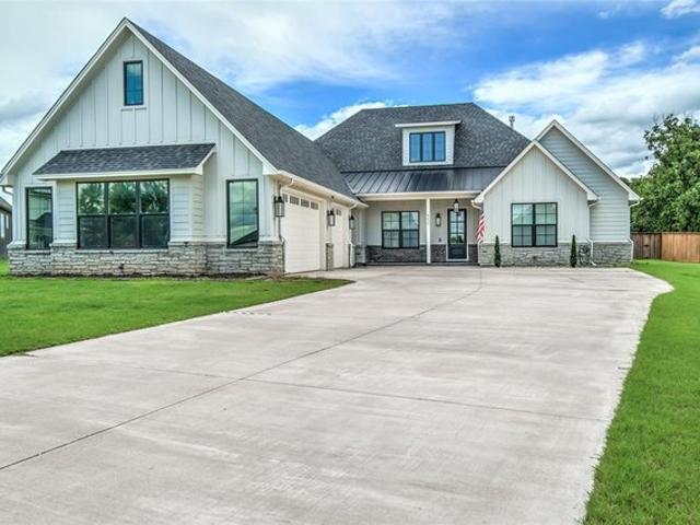 House for sale in Edmond, Oklahoma