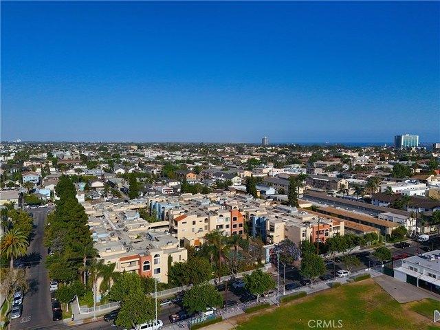 Condo for sale in Long Beach, California