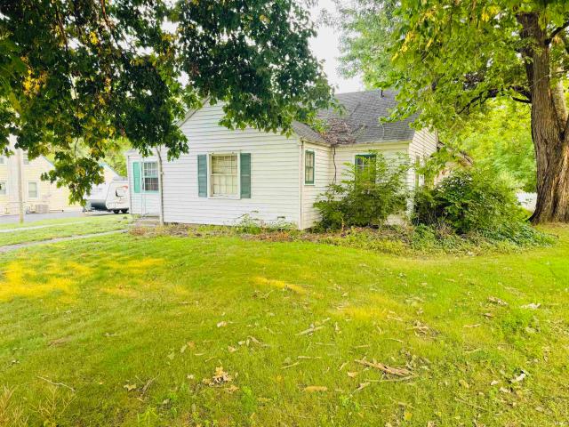 House for sale in New Haven, Indiana