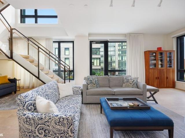 Condo for sale in Arverne, New York
