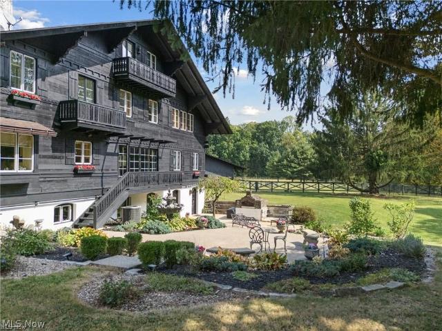 House for sale in Vienna, Ohio