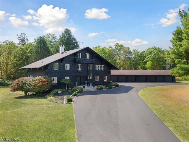 House for sale in Vienna, Ohio