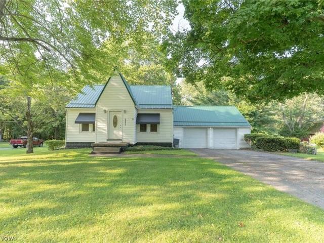 House for sale in Leavittsburg, Ohio